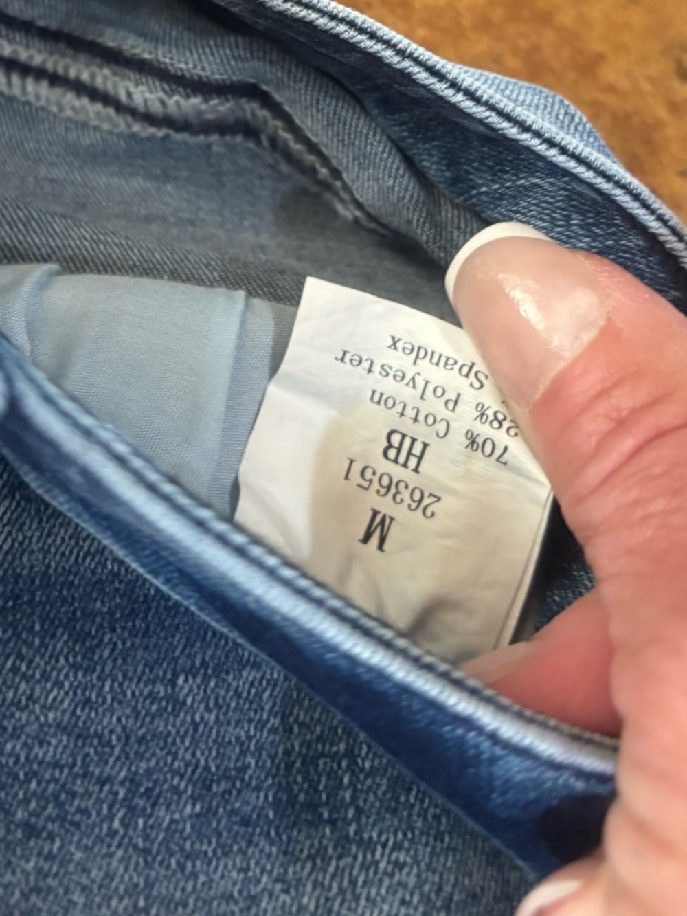 Flamingals Women’s Blue Denim Ankle Jeans with Button Hem Pearl Bottoms NWT - Picture 7 of 7